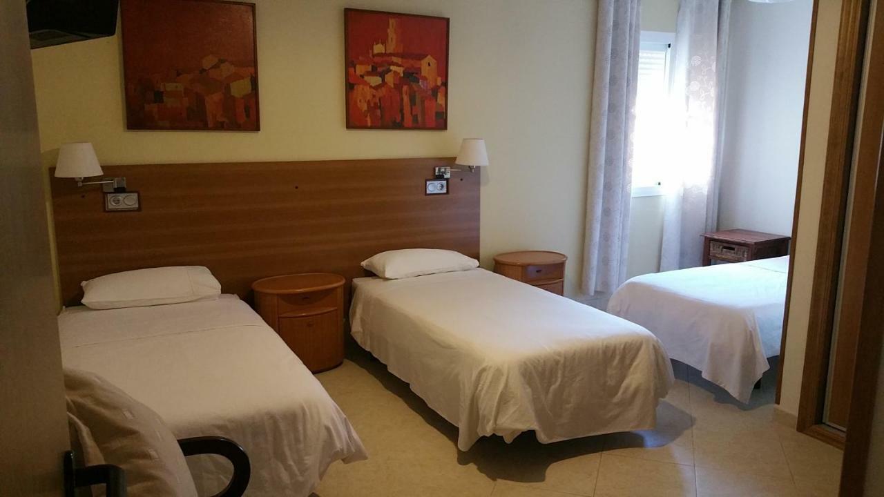 Herberg Sotel Valle Guadiaro *
